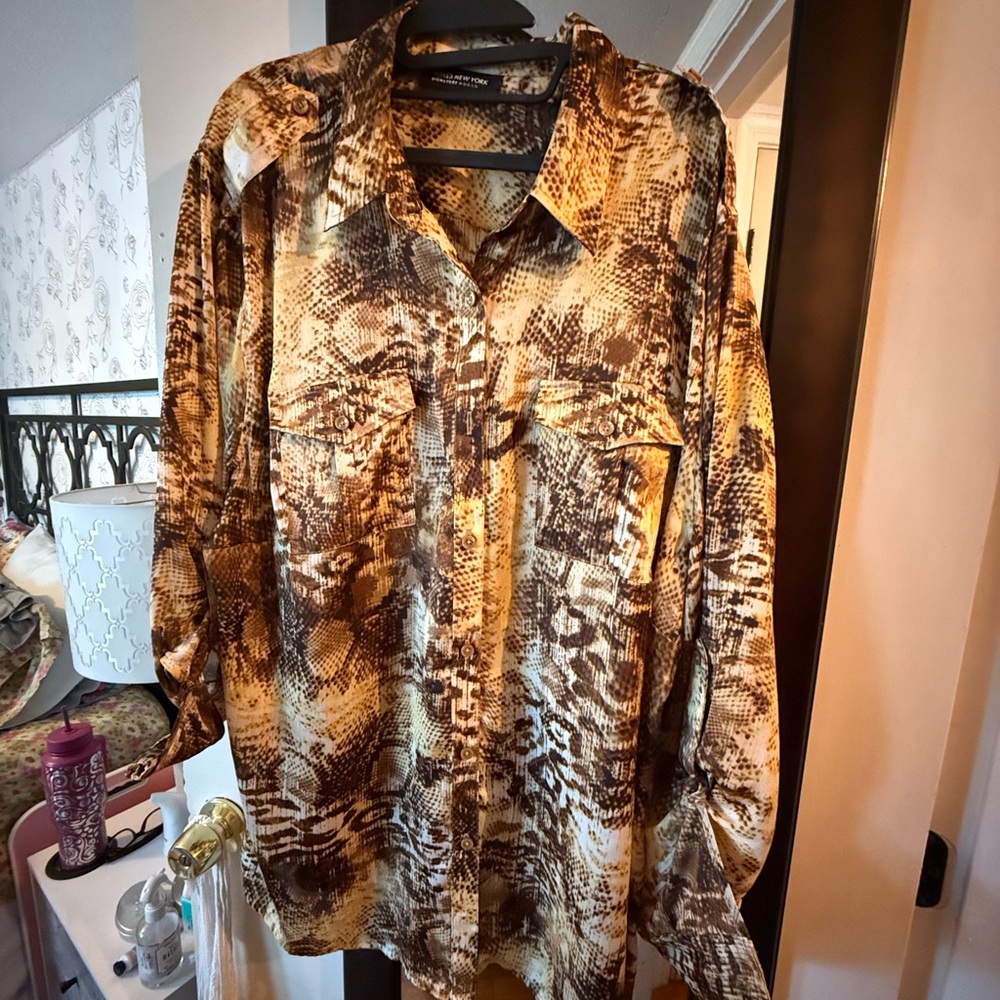Jones New York Brown Snake Print Blouse